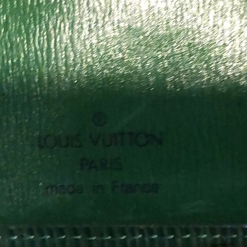 LOUIS VUITTON Green EPI Kiss Lock Wallet Porte Monnaie Viennois MI0966